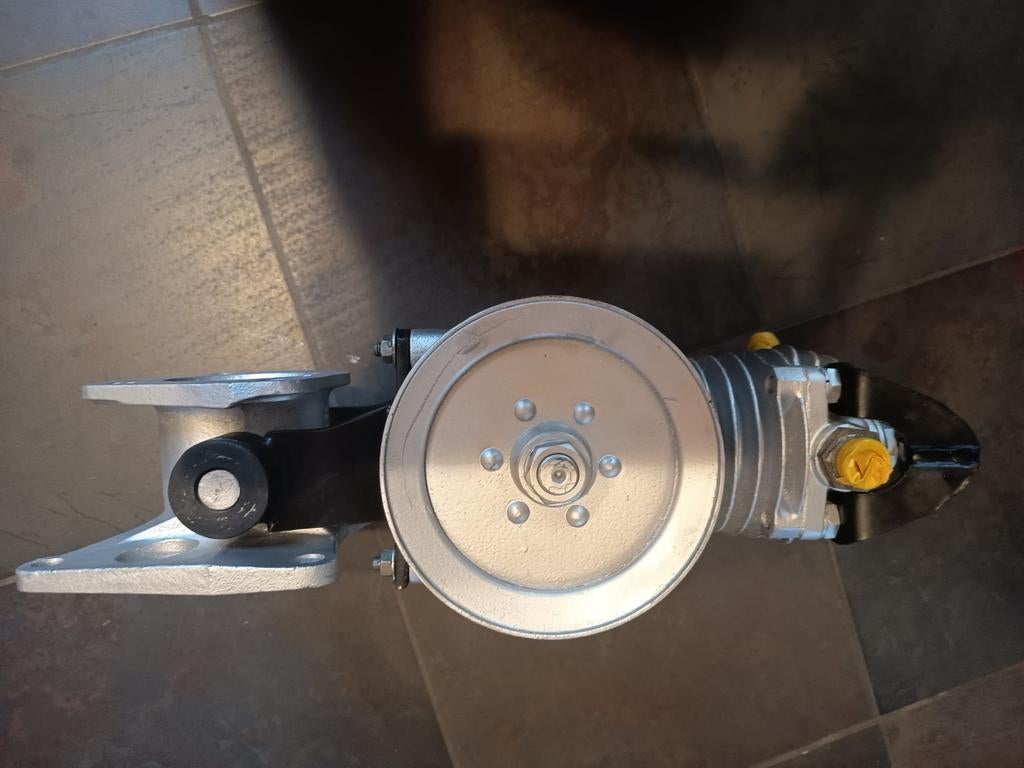 Compresseur pneumatique avec pompe hydraulique Unimog, Enlèvement, Utilisé, Autres marques, Autres pièces automobiles