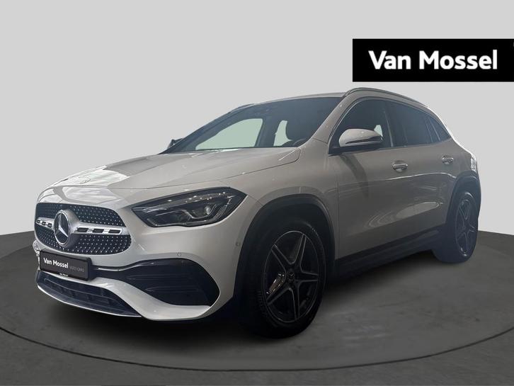 Mercedes-Benz GLA 200 AMG Line + LED + PARKEERSENSOREN + CAM, Auto's, Mercedes-Benz, Bedrijf, Te koop, GLA, Achteruitrijcamera