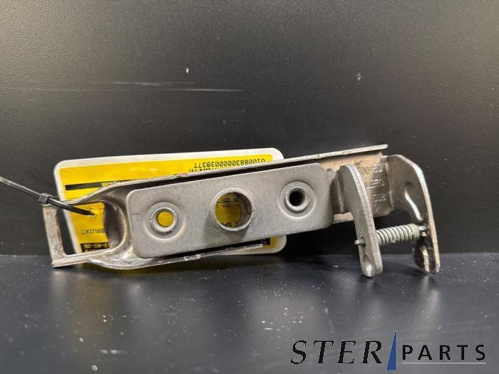 Slotmechaniek Motorkap van een Mercedes Sprinter, Auto-onderdelen, Carrosserie, Mercedes-Benz, Gebruikt, 3 maanden garantie, Ophalen of Verzenden