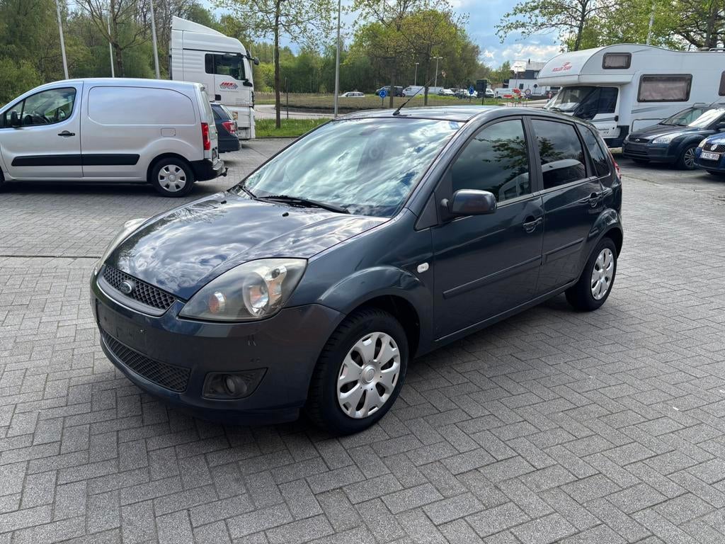 Ford Fiesta 1.4 TDCI Euro 4 homologuée à vendre, Autos, Argent ou Gris, Achat, Entreprise, Boîte manuelle