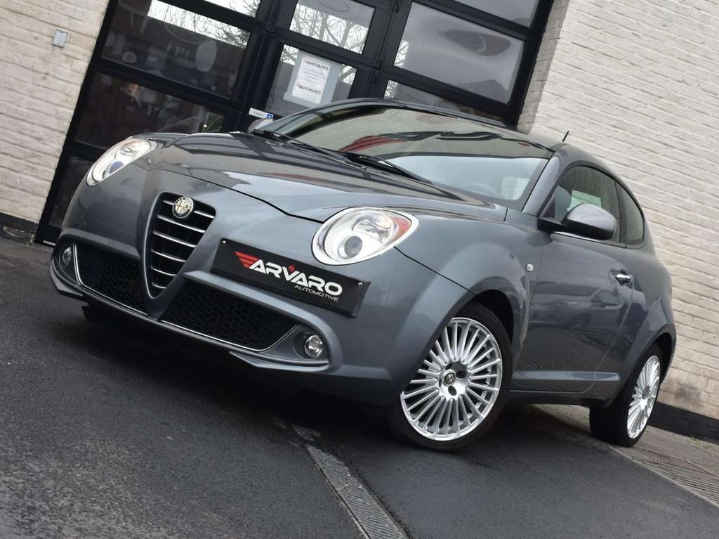 Alfa Romeo MiTo 1.4i Turismo / Verw Zetels / Xenon / Airco /, Achat, Entreprise, Boîte manuelle, Noir