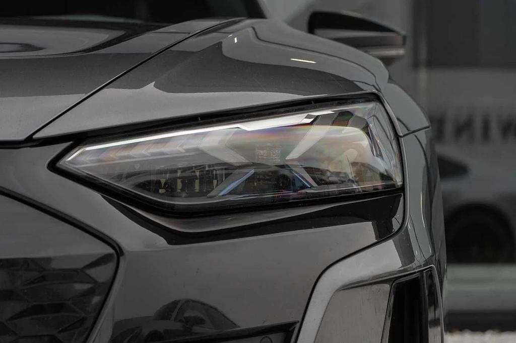 Audi e-tron GT RS Ceramic Brakes B&O Massage CoolingSeats Pa, Auto's, Automaat, Gebruikt, 2420 kg, USB