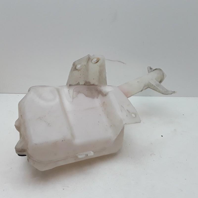 LAVE-GLACE RESERVOIR AVANT Mitsubishi Grandis (NA), Utilisé, Mitsubishi