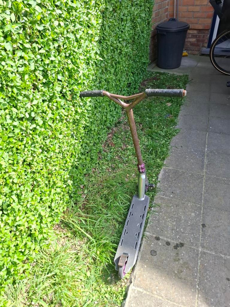 Stuntstep van het jaar 2005 , was nieuw al met roestlooks, Fietsen en Brommers, Steps, Ophalen