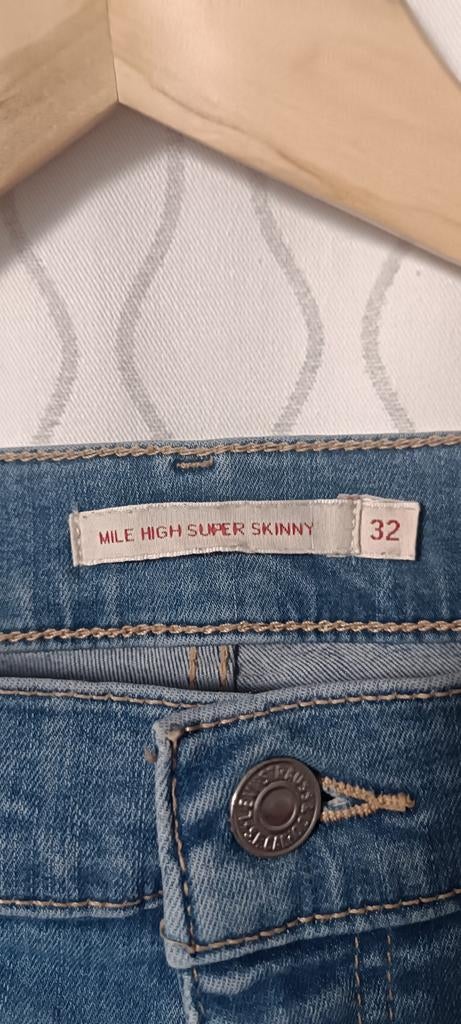 Jeans * Levi's * W32 L32, Blauw, Ophalen of Verzenden, Zo goed als nieuw, W30 - W32 (confectie 38/40)