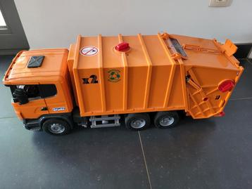 Brudervuilniswagen met 2 vuilnisbakken beschikbaar voor biedingen