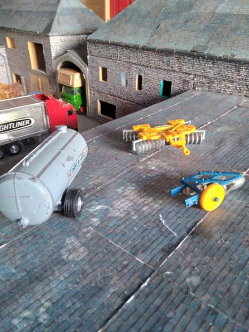 Set van 3 antieke Britains miniaturen, Hobby en Vrije tijd, Modelauto's | 1:32, Gebruikt, Tractor of Landbouw, Britains, Ophalen of Verzenden