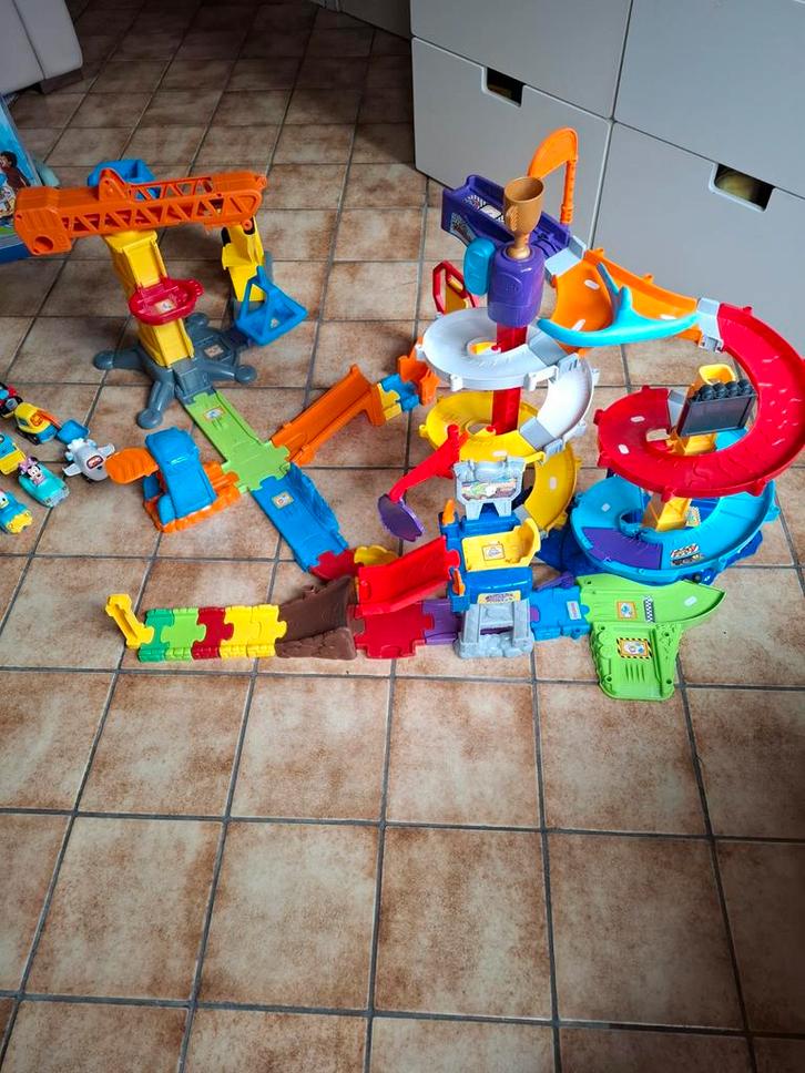 Groot set v tech toet toet auto's, Enfants & Bébés, Jouets | Vtech, Enlèvement