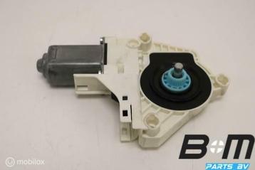 Raammotor rechtsvoor Audi Q3 8U 8K0959802B beschikbaar voor biedingen