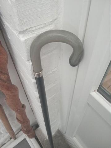 Canne 85.5 cm beschikbaar voor biedingen