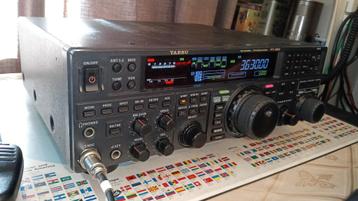 Yaesu FT-950 HF/50Mhz beschikbaar voor biedingen
