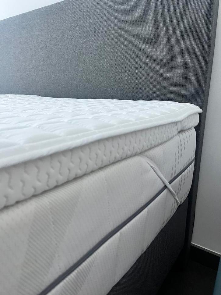 SEPARATELY POSSIBLE: Boxspringbed +1 matras + topper 160x200, Huis en Inrichting, Slaapkamer | Boxsprings, Zo goed als nieuw, Ophalen