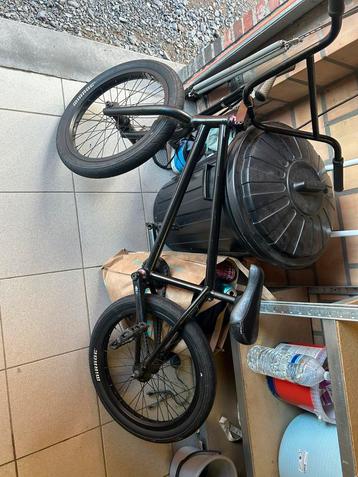Freestyle bmx met top onderdelen beschikbaar voor biedingen