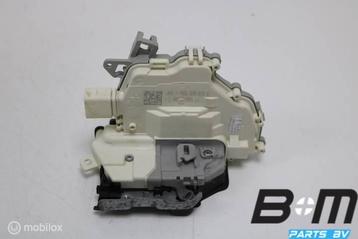 Portierslot links achter Audi Q7 4M beschikbaar voor biedingen