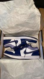 Air Jordan 1 low sky j purple maat 45,5, Ophalen, Overige kleuren, Nieuw, Sneakers