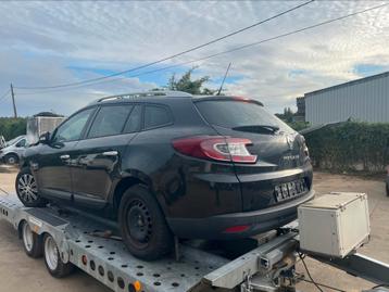 Megane diesel accident 300 euro beschikbaar voor biedingen