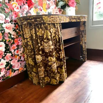 Vintage curved make up tafel / bureau / console tafel beschikbaar voor biedingen