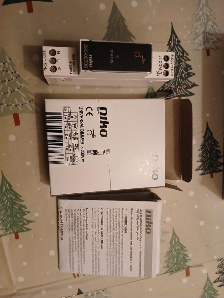 Niko universele modulaire dimmer 330-00700 + CAB-ontstoring, Bricolage & Construction, Électricité & Câbles, Enlèvement ou Envoi