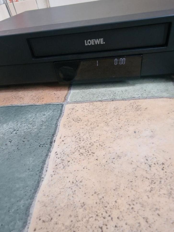 Magnétoscope Loewe VV 5126H – vendu sans télécommande, Doe-het-zelf en Bouw, Tegels, Zo goed als nieuw, Ophalen of Verzenden