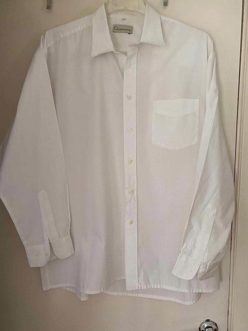 Chemise CICÉRONE taille 43/44 lisez, Vêtements | Hommes, Chemises, Porté, Tour de cou 43/44 (XL), Blanc