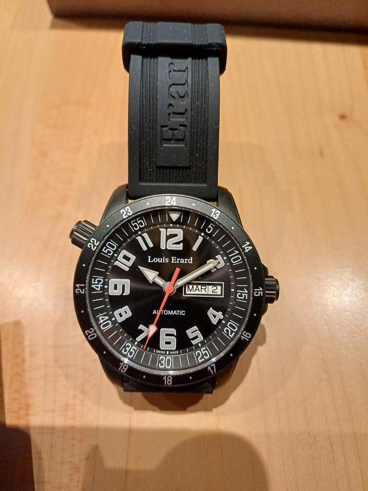 Louis Erard, montre automatique, jour, date et heure, Bijoux, Sacs & Beauté, Montres | Hommes, Acier, Acier, Enlèvement ou Envoi