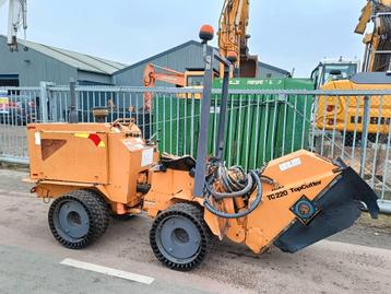 Case Maxi-Sneaker Maxi C c220 top cutter wheel paver, Articles professionnels, Autres types