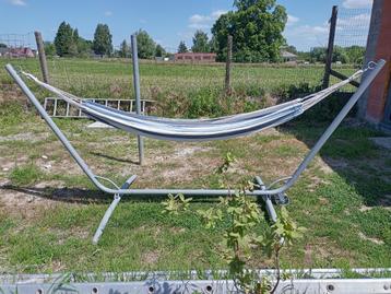 hangmat met staander beschikbaar voor biedingen