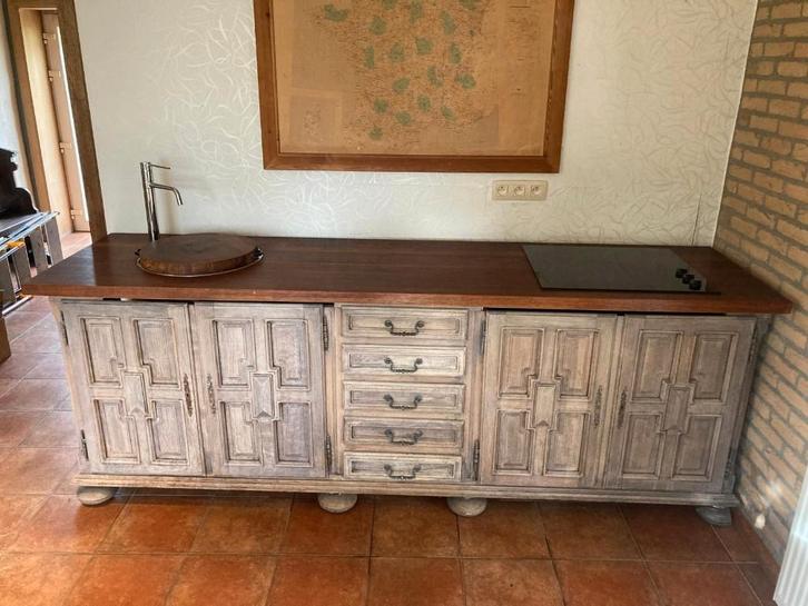Karaktervolle dressoir met spoelbak & kookplaat, Huis en Inrichting, Kasten | Dressoirs, Gebruikt, 200 cm of meer, 50 tot 75 cm