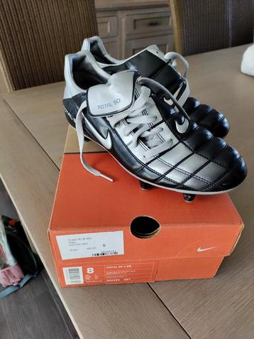 Voetbalschoenen Nike - maat 41 nieuw! beschikbaar voor biedingen