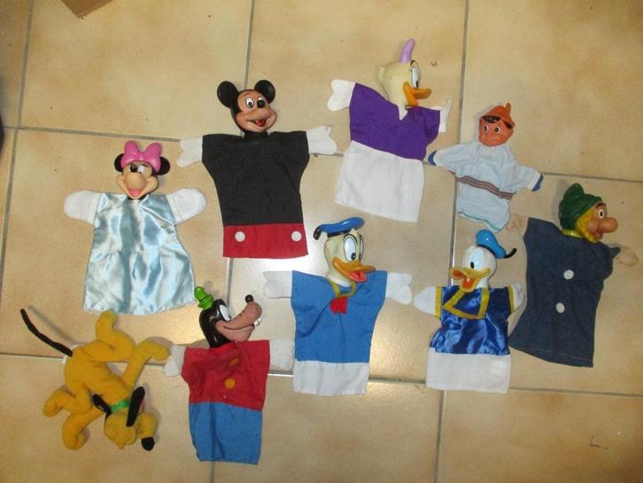 8 disney poppenkastpoppen + pluto hond, dwerg mickey pluto, Kinderen en Baby's, Speelgoed | Poppen, Gebruikt, Overige typen, Ophalen of Verzenden