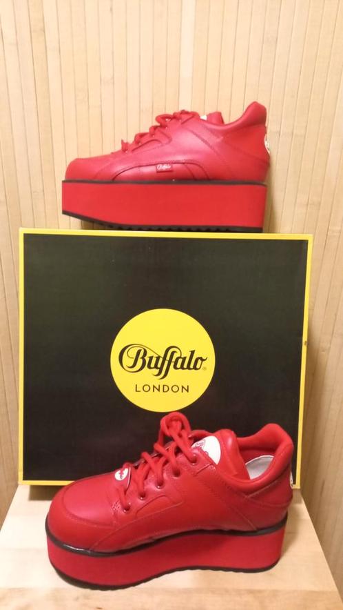 Buffalo platformwig rood leer maat 37 nieuw, Kleding | Dames, Schoenen, Nieuw, Sneakers, Rood, Ophalen of Verzenden