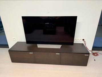 Tv meubel / dressoir / hangkast beschikbaar voor biedingen