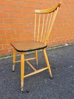 Houten Stoel, Enlèvement, Bois