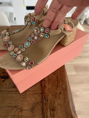 Nieuwe chique sandalen Alma en Pena maat 38 beschikbaar voor biedingen