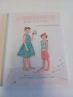Astrid-Fia De Craecker - Homemade mini couture, Livres, Livres Autre, Comme neuf, Enlèvement ou Envoi, Astrid-Fia De Craecker