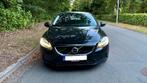 Volvo V40 2.0 t2 2019, Auto's, 4 cilinders, Leder en Stof, Zwart, Handgeschakeld