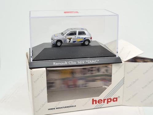 Renault Clio 16V - DIAC - Herpa 1:87, Hobby & Loisirs créatifs, Voitures miniatures | 1:87, Comme neuf, Voiture, Herpa, Envoi