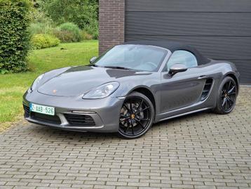 Porsche 718 Boxster 2,0 T * 1 owner, many options *