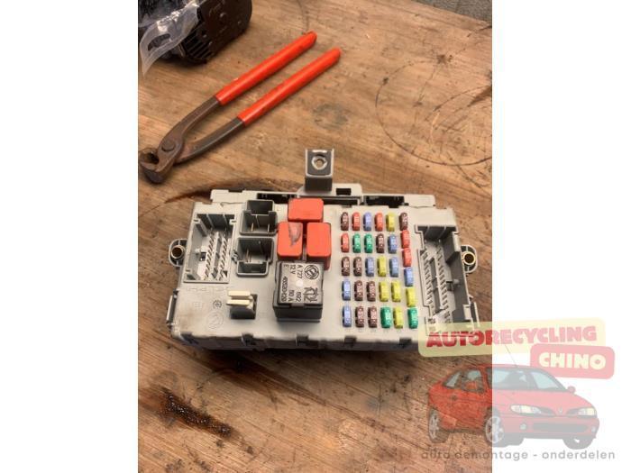 Zekeringkast van een Alfa Romeo 159, Auto-onderdelen, Elektronica en Kabels, Alfa Romeo, Gebruikt, 3 maanden garantie, Ophalen of Verzenden