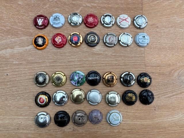 Capsules de champagne et de cava, Collections, Vins, Utilisé, Champagne, Enlèvement ou Envoi