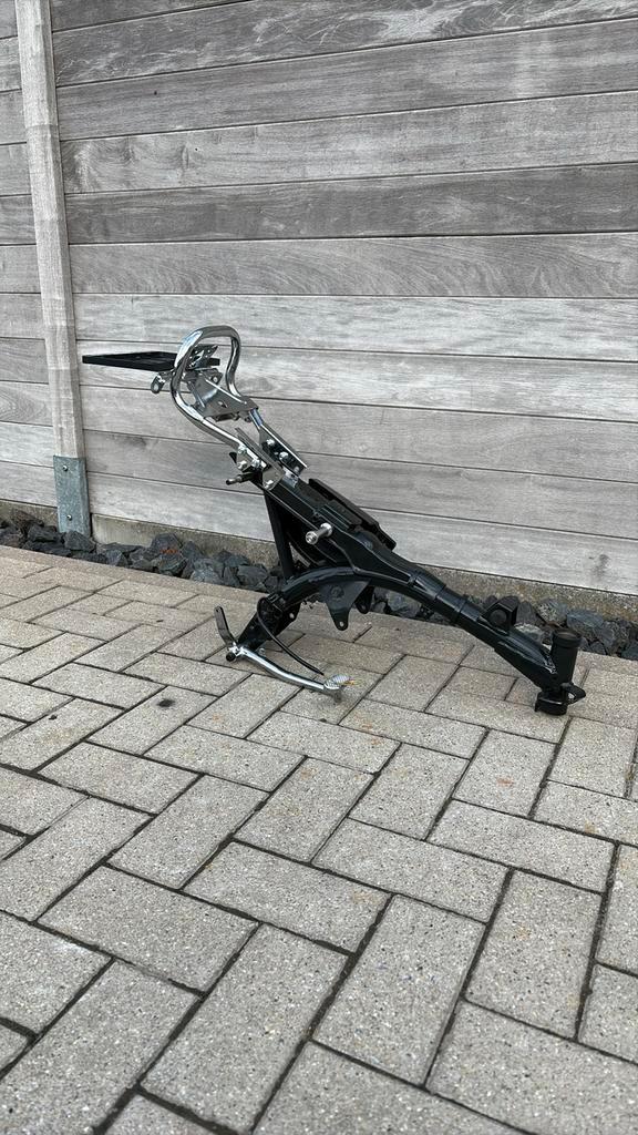Monkey frame te koop, Fietsen en Brommers, Brommeronderdelen | Algemeen, Zo goed als nieuw, Frame, Ophalen