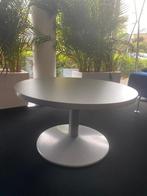 Table basse ronde grise, Neuf, sans emballage, Table, Décoration d'intérieur, Enlèvement