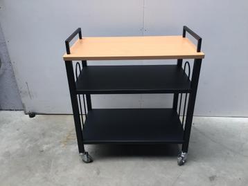 (11) Verrolbare serveerwagen trolly in metaal en hout beschikbaar voor biedingen