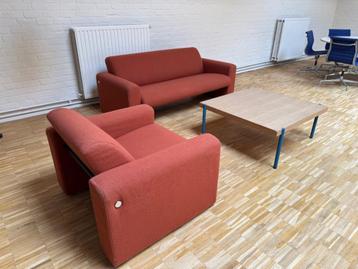 Artifort C691 salon set + Artifort salontafel palladio beschikbaar voor biedingen