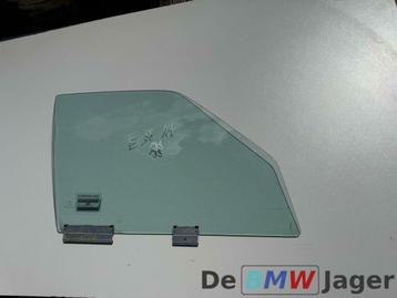 Zijruit rechts voor groen BMW 3-serie E30 type 2 51321962408 beschikbaar voor biedingen