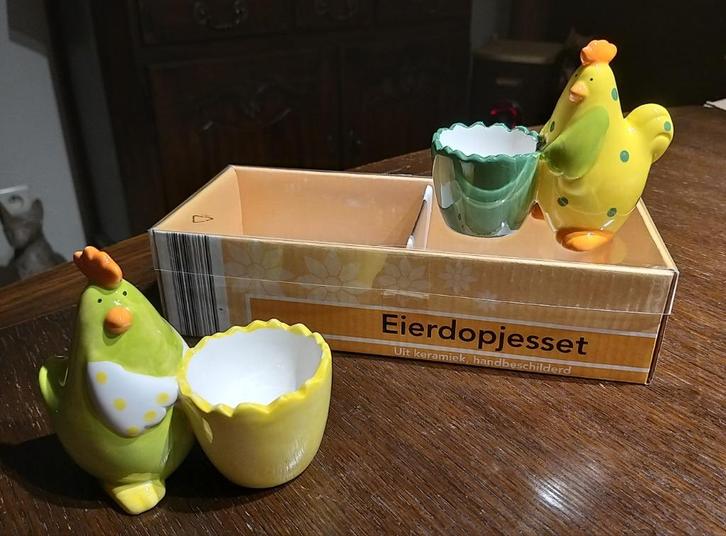 Pasen - eierdopje kip, Diversen, Pasen, Zo goed als nieuw, Ophalen of Verzenden