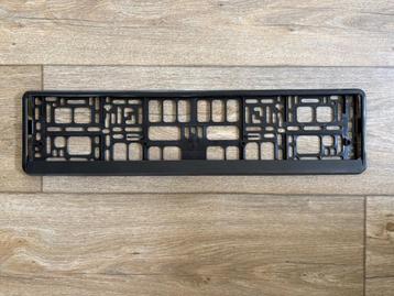 Nummerplaatplaathouder beschikbaar voor biedingen