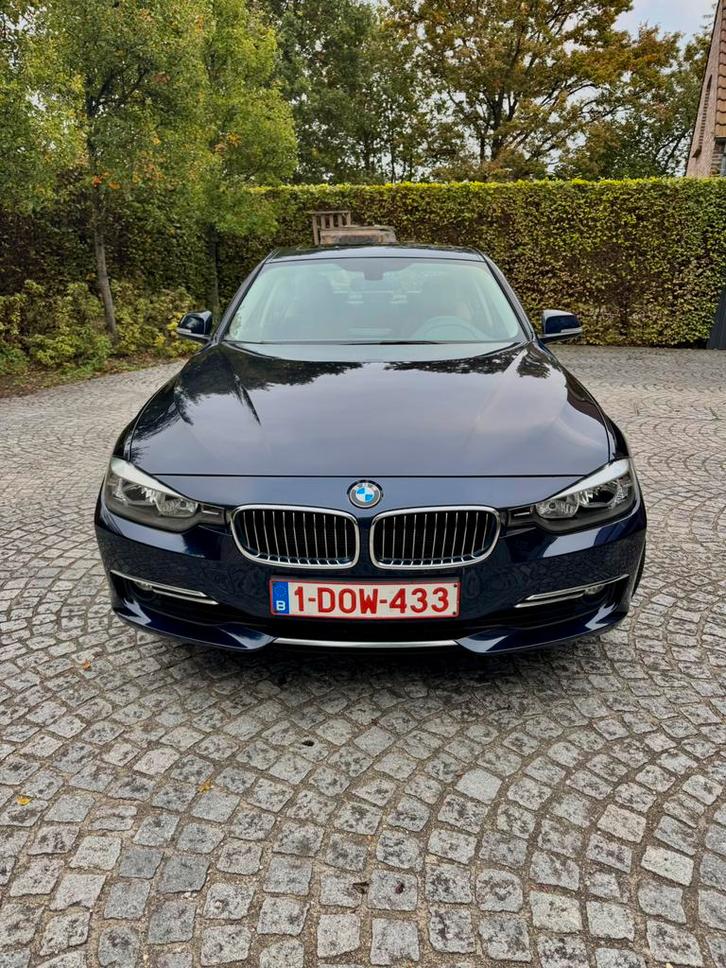 BMW 320 320i Luxury Line, Auto's, BMW, Particulier, 3 Reeks, Benzine, Euro 5, Berline, 5 deurs, Handgeschakeld, Blauw, Bruin, Leder