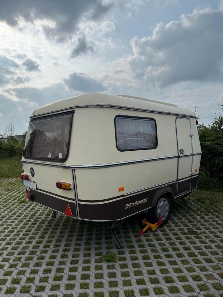 Eriba Pan Familia 1984, Caravanes & Camping, Caravanes, Particulier, Eriba, Toit relevable, Poêle, Réfrigérateur, Roue de secours