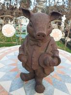 ROESTGEPATINEERD GIETIJZEREN BEELD (MR PIGLET), Tuin en Terras, Tuinbeelden, Ophalen of Verzenden, Zo goed als nieuw, Overige materialen